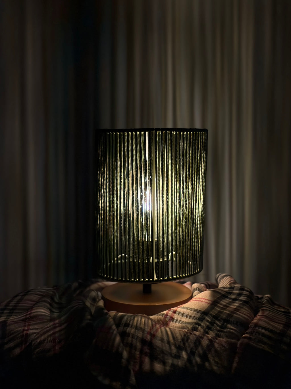Green Jute Woven Rope Table Lamp: Wood Base