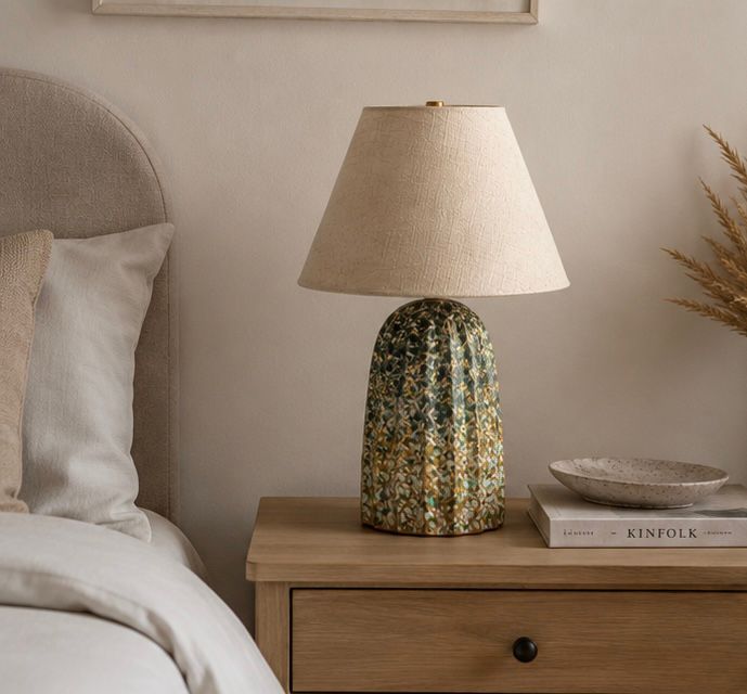 Verde Bloom Ceramic Table Lamp – Artistic Elegance